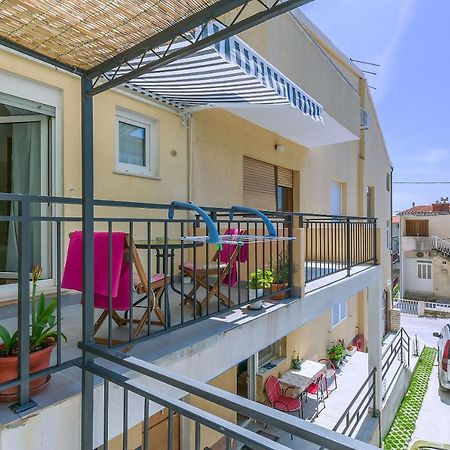Apartment Ivanka Оміш Екстер'єр фото