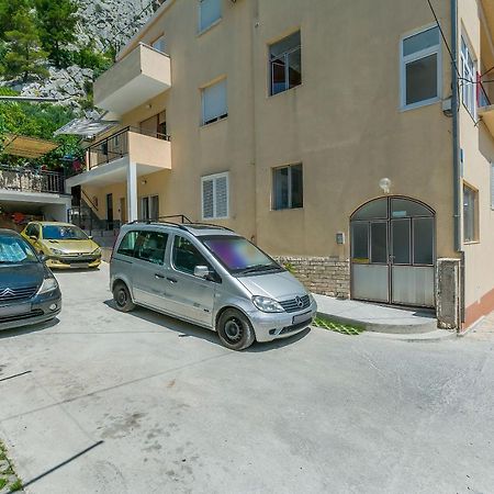 Apartment Ivanka Оміш Екстер'єр фото