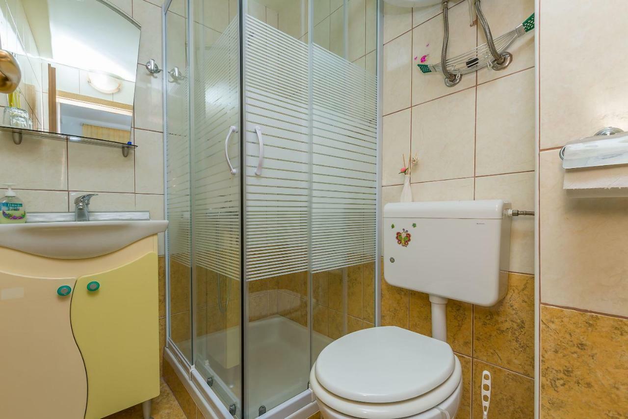 Apartment Ivanka Оміш Екстер'єр фото