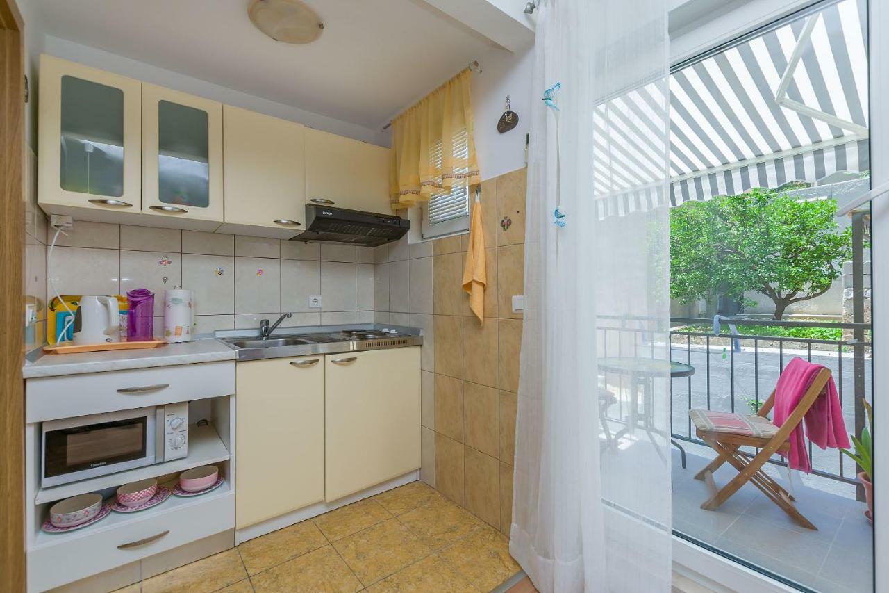 Apartment Ivanka Оміш Екстер'єр фото