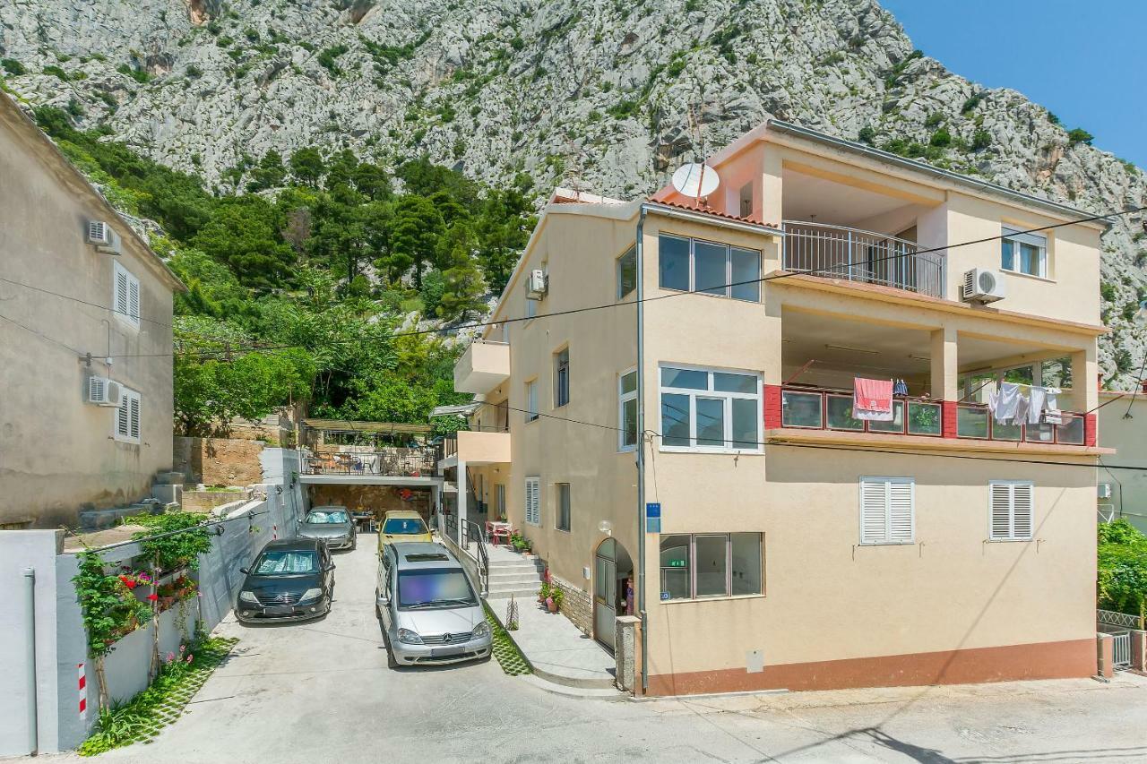 Apartment Ivanka Оміш Екстер'єр фото